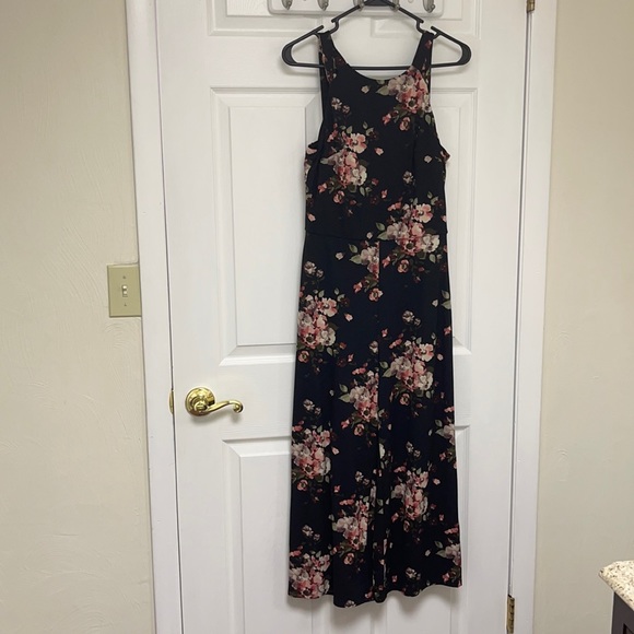 Stitch fix NWT tank black floral jumpsuit in small - Picture 2 of 13